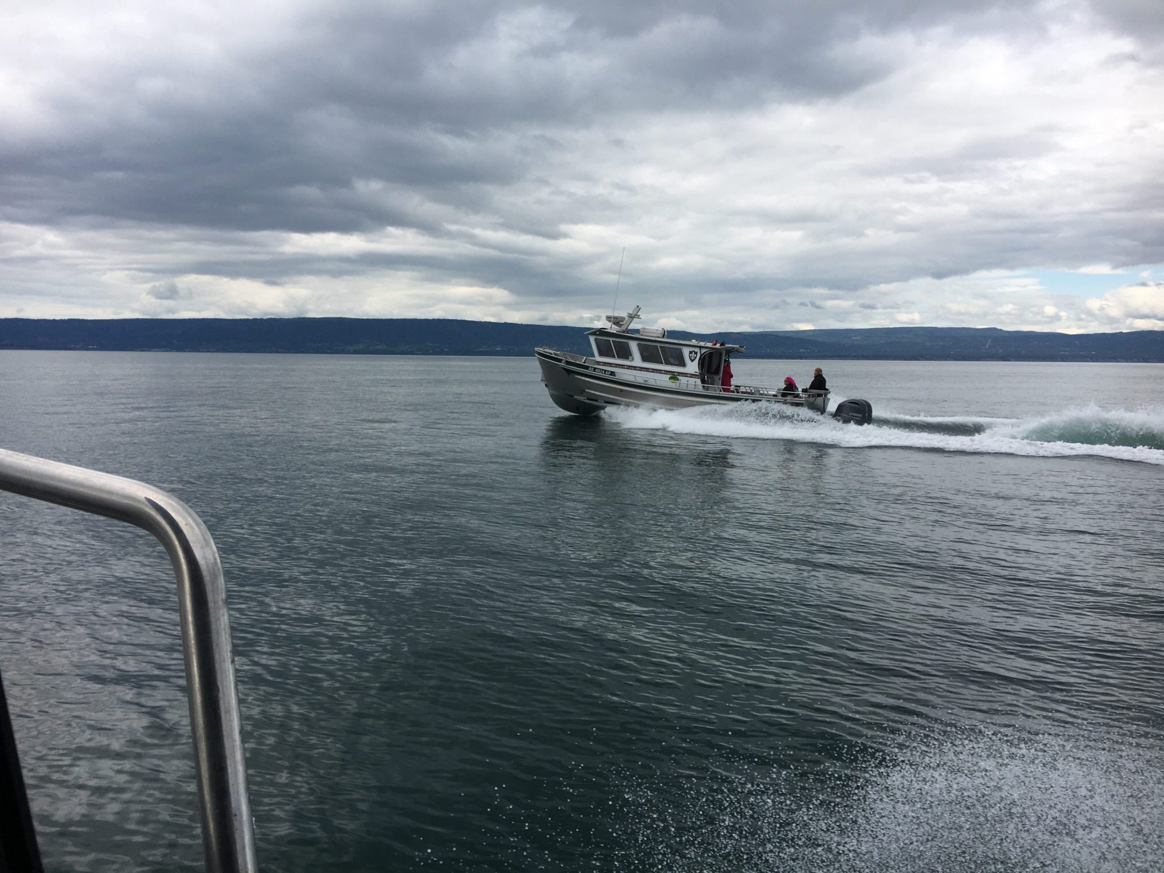 a small boat in a body of water