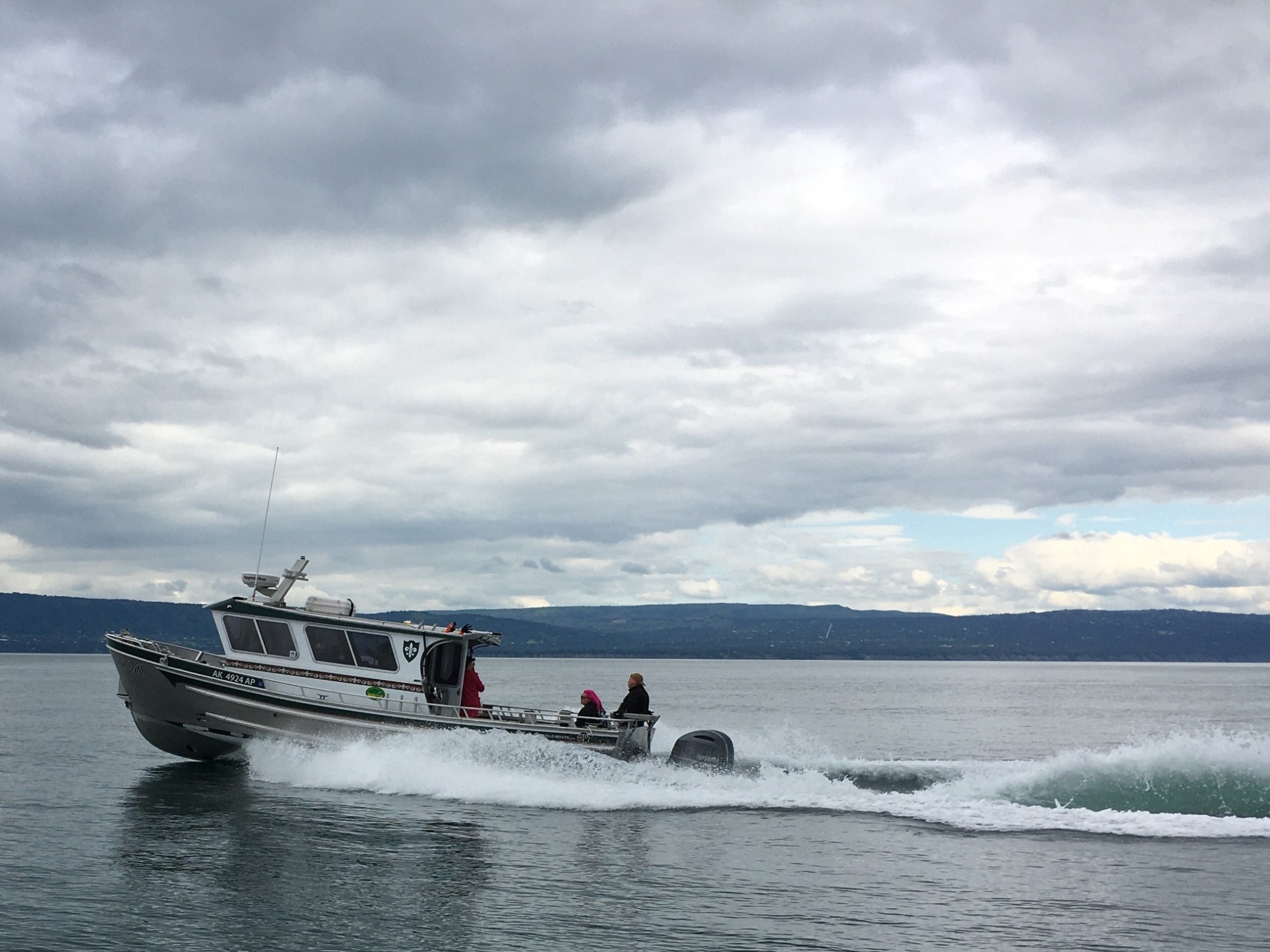 a small boat in a body of water